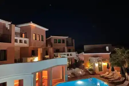 Nisea Samos - 9