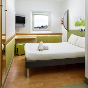 ibis budget Manchester Salford Quays - 30