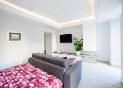 Riviera Luxury Suites - 29