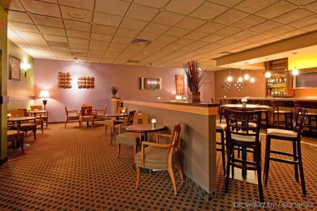 Holiday Inn Macleod Trail South - 24