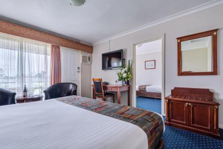 ibis Styles - 16