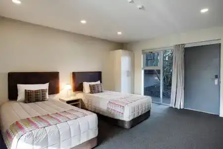 Ellerslie Palms - 78