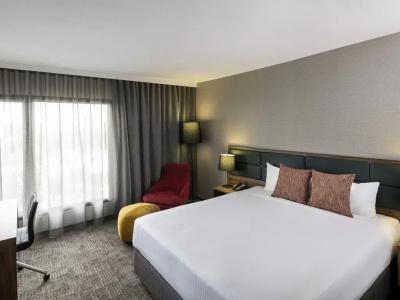 Novotel International Airport - 79