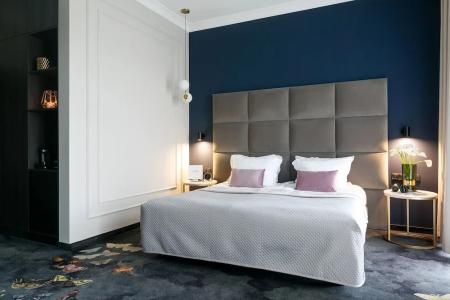 Queen Boutique - 93