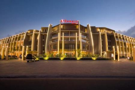 Ramada By Wyndham - 47