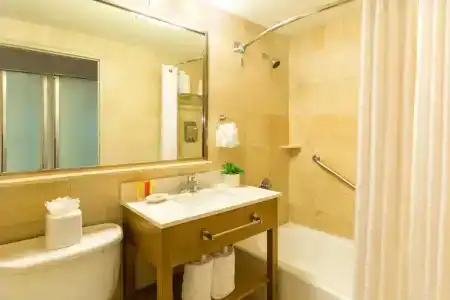 Best Western Plus Atlantic Beach Resort - 91