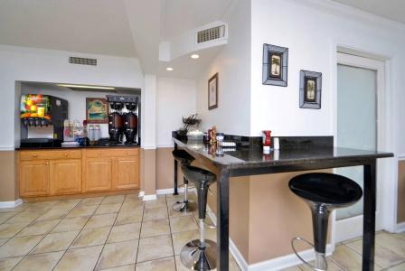 Best Western Plus Holiday Sands Inn & Suites - 30