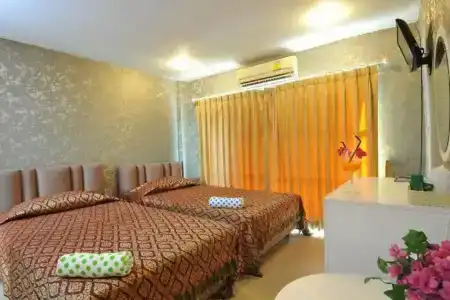 N Siri Resort & - 6