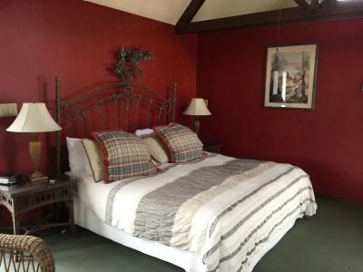 Apple Orchard Inn & Cottages - 48