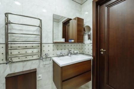 Royal Residence - 184