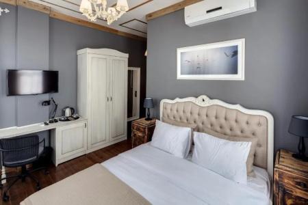 Loka Suites - 34