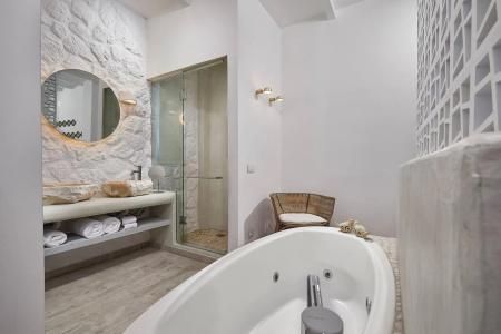 Petri Suites - 23