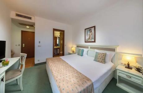 Helena Park - Ultra All Inclusive - 119