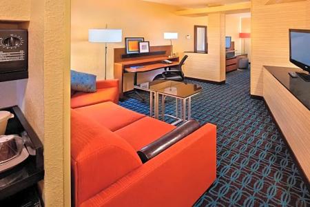 Fairfield Inn & Suites - 48