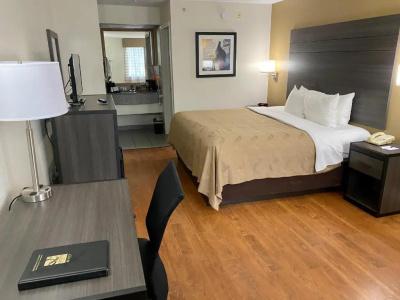 Quality Inn - Hwy 76 Central - 28