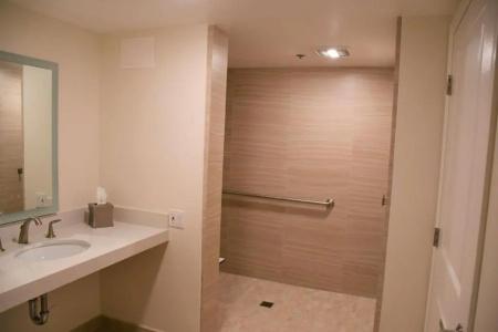 Best Western Plus Inn - 60