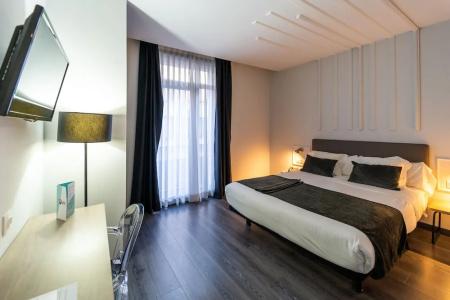 Lux Santiago - 24