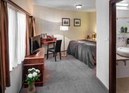 Aurus - 14