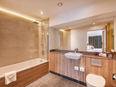Park Regis Birmingham - 95