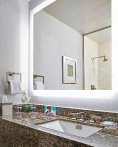 Hyatt Regency - 7