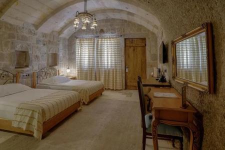 Hera Cave Suites - 108