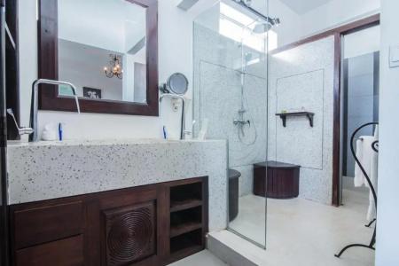 Mane Boutique & Spa - 6