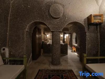 Grand Cave Suites - 175