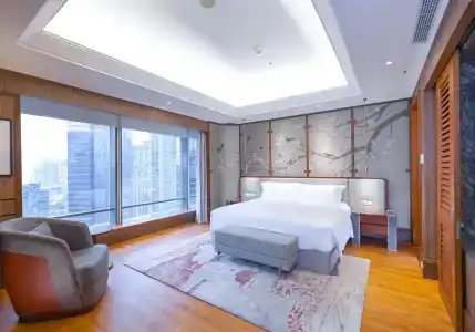 The Ritz-Carlton Jakarta, Mega Kuningan - 4