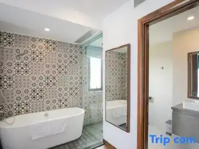 Ritzy Boutique Da Nang - 139