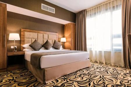 Emirates Plaza - 15
