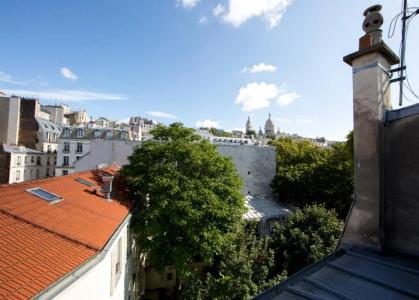 Regyn's Montmartre - 48