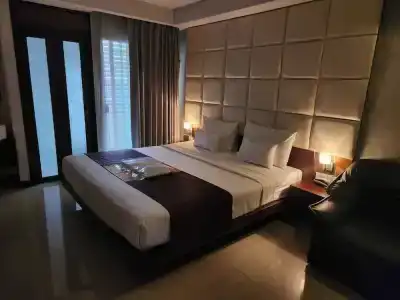 The Bangkok Cha Cha Suite - 80