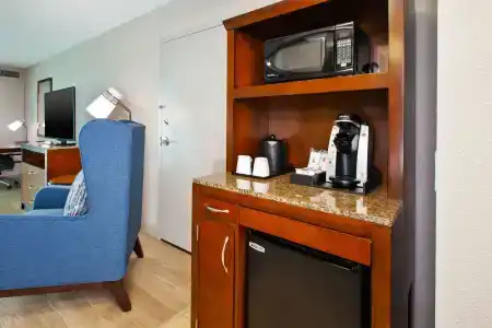 Hilton Garden Inn Virginia Beach Oceanfront - 31