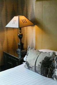 Nira Caledonia - 64