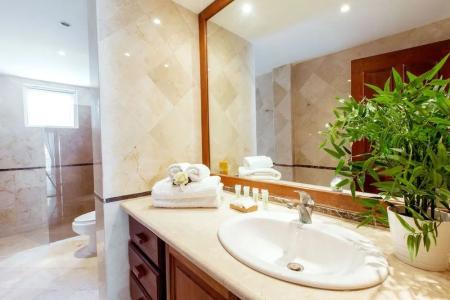 Las Terrazas Vip Pool Beach Club & Spa - 10