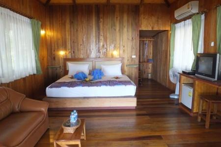 Kradan Beach - 24
