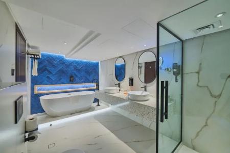 Ramada and Suites by Wyndham Dubai JBR - 61