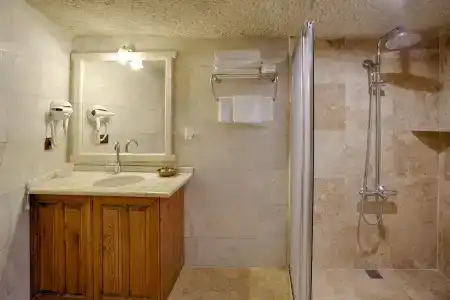 Tulip Cave Suites - 46