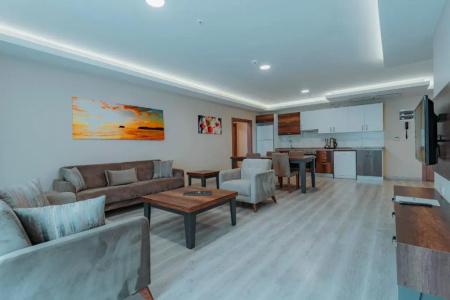 Empula & Residences - 60