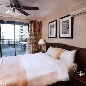 Divya Sutra Suites on Robson Downtown - 25