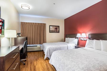 Red Roof Inn Plus + Phoenix West - 34