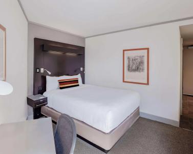 Royal Sonesta Boston - 44