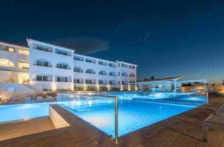 Azure Resort & Spa - 24