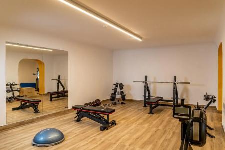 Cresanto Luxury Suites - 23