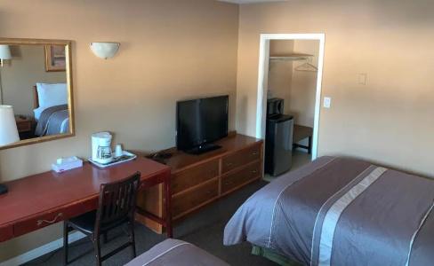 Village Inn & Suites - - 0