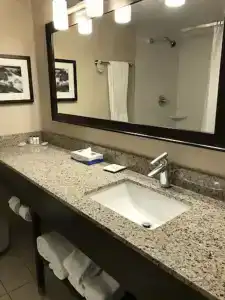 Deltas by Marriott Waterfront - 9