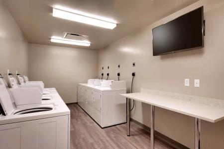 Budget Inn - 4