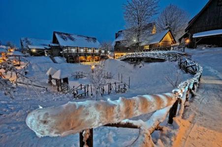 Ethno Plitvice Lakes Deluxe - 61
