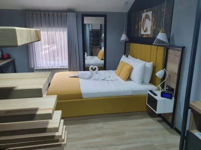 Dream House & Spa - 4