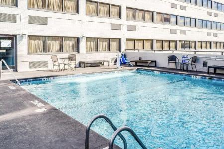 Comfort Inn Downtown Charleston - 18